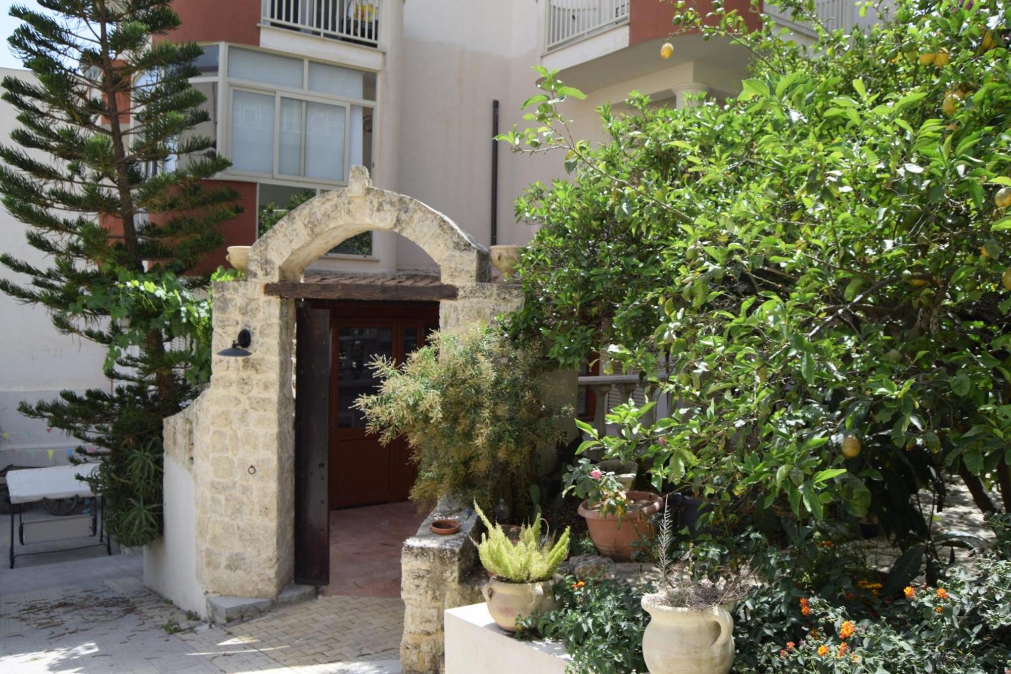 Elsa Cori Me Hotel Favara Kültér fotó